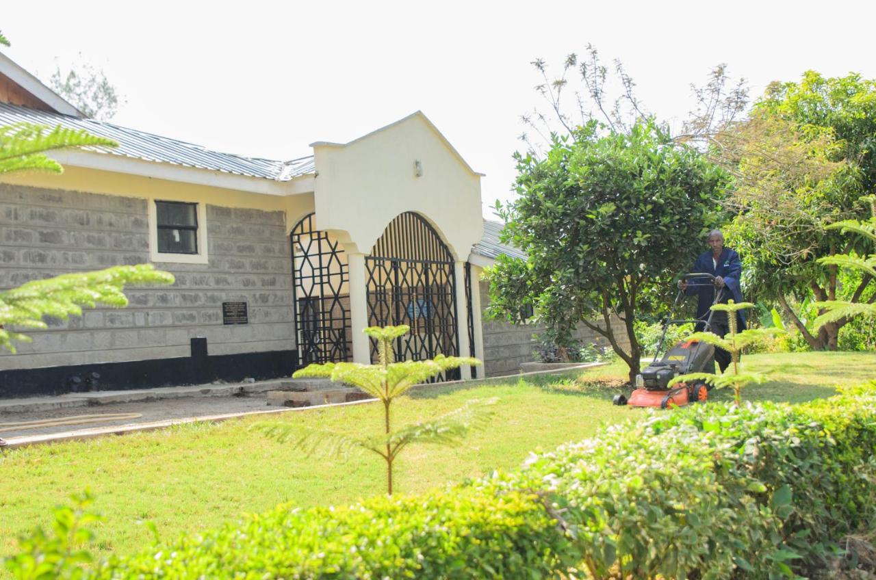 Bed and Breakfast Everlasting Gardens à Kitui Extérieur photo